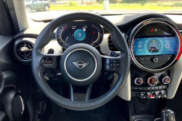 used 2022 MINI Hardtop car, priced at $26,995