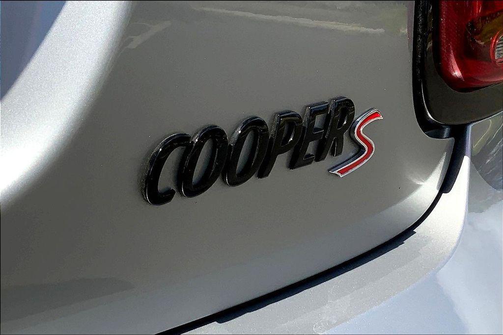 used 2024 MINI Hardtop car, priced at $32,295