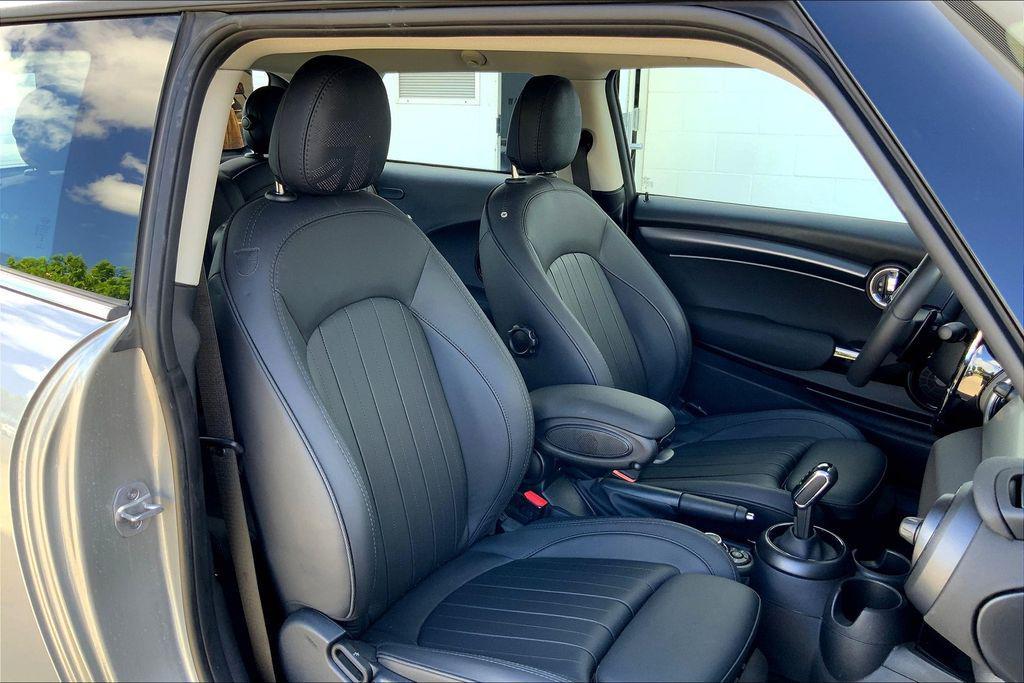 used 2024 MINI Hardtop car, priced at $32,295