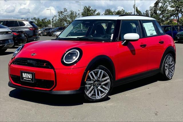 new 2025 MINI Hardtop car, priced at $36,930