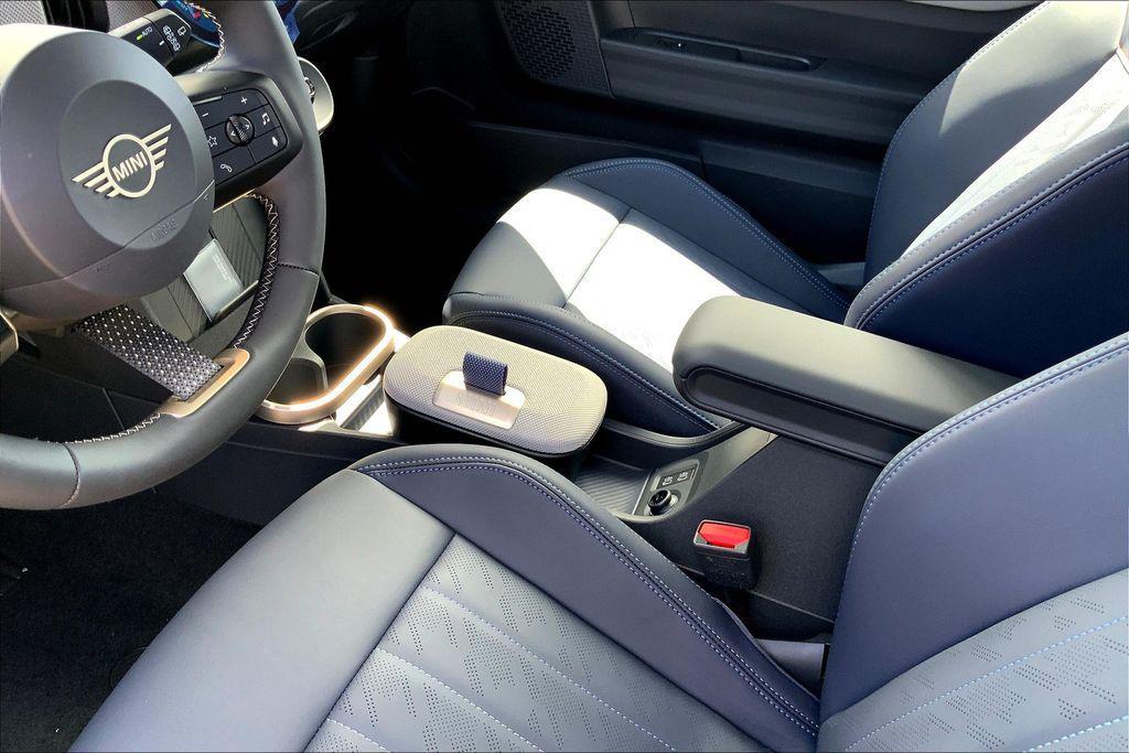 new 2026 MINI Hardtop car, priced at $39,325