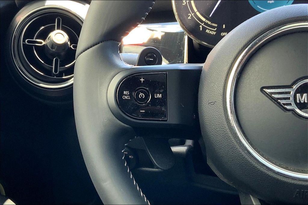 used 2023 MINI Hardtop car, priced at $25,495