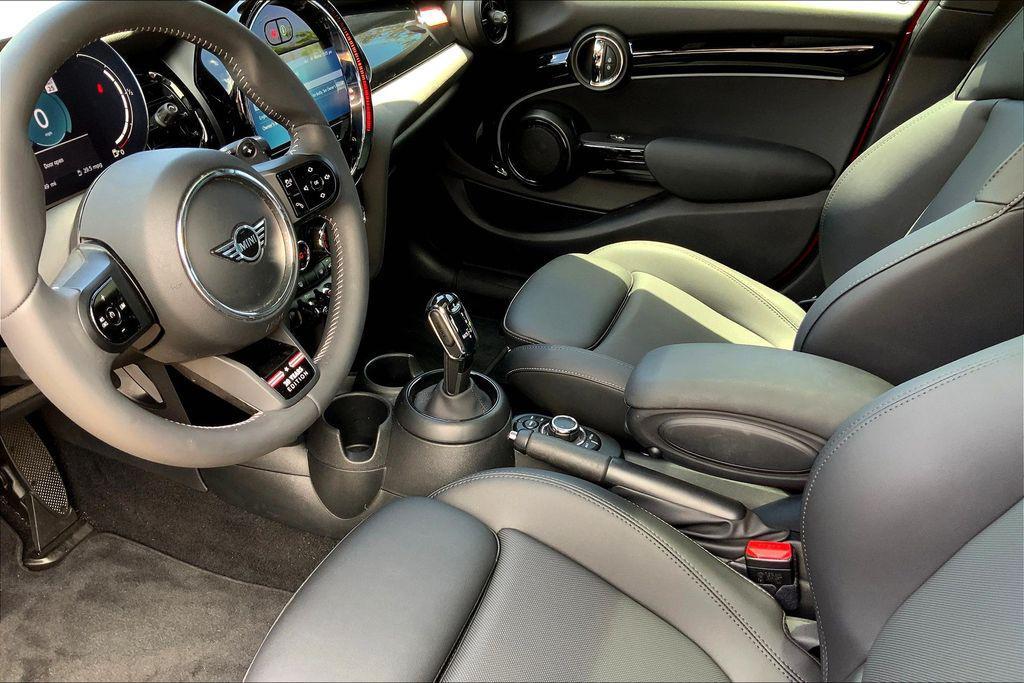 used 2023 MINI Hardtop car, priced at $25,495