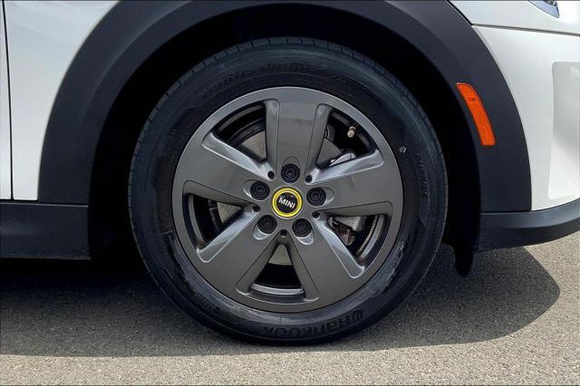 used 2024 MINI Hardtop car, priced at $25,495