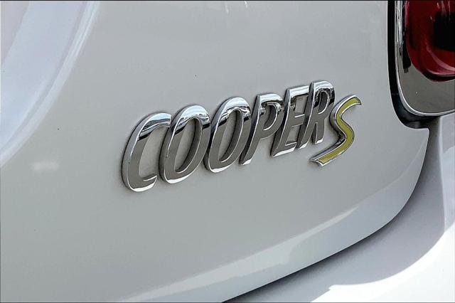 used 2024 MINI Hardtop car, priced at $25,495