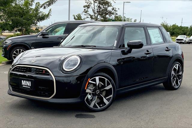 new 2025 MINI Hardtop car, priced at $39,380