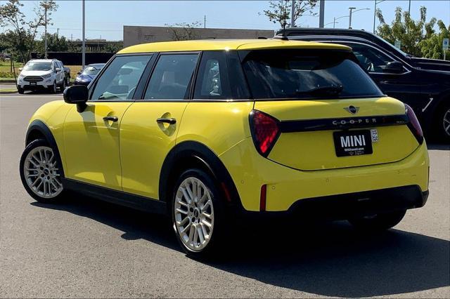 new 2025 MINI Hardtop car, priced at $39,380