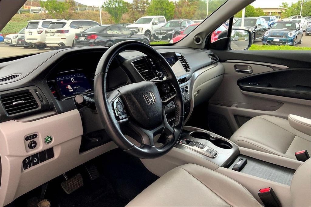 used 2022 Honda Pilot car, priced at $30,495