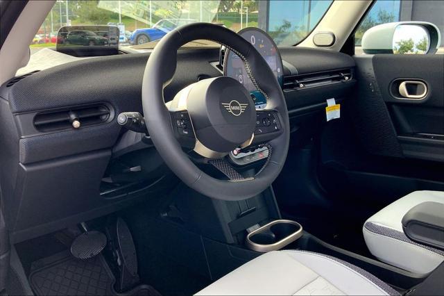 new 2025 MINI Hardtop car, priced at $34,810