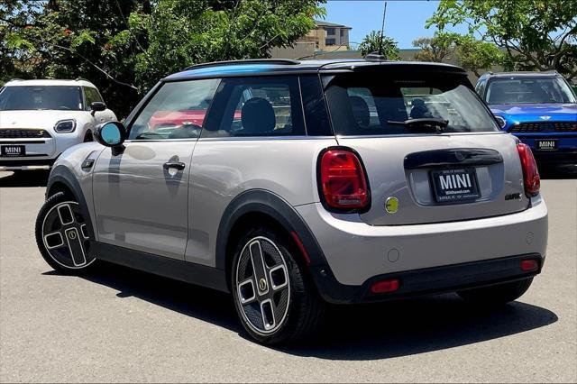 used 2022 MINI Hardtop car, priced at $22,495