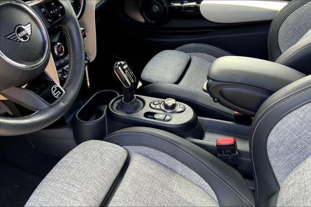 used 2022 MINI Hardtop car, priced at $22,495