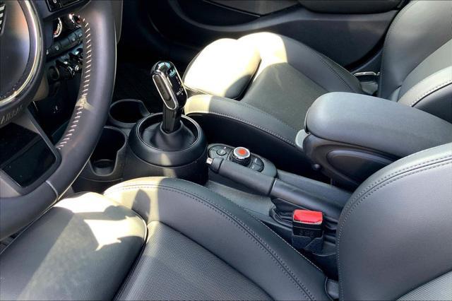 used 2022 MINI Hardtop car, priced at $26,295