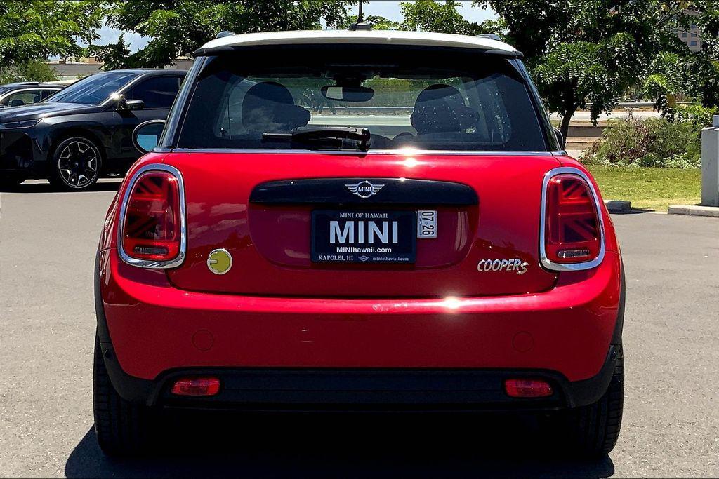 used 2024 MINI Hardtop car, priced at $26,495