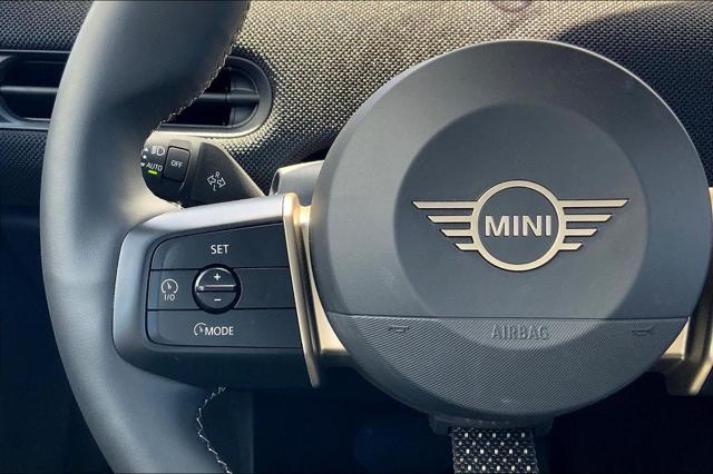 used 2025 MINI Hardtop car, priced at $29,995