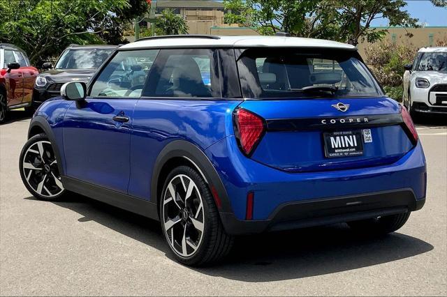 used 2025 MINI Hardtop car, priced at $29,995