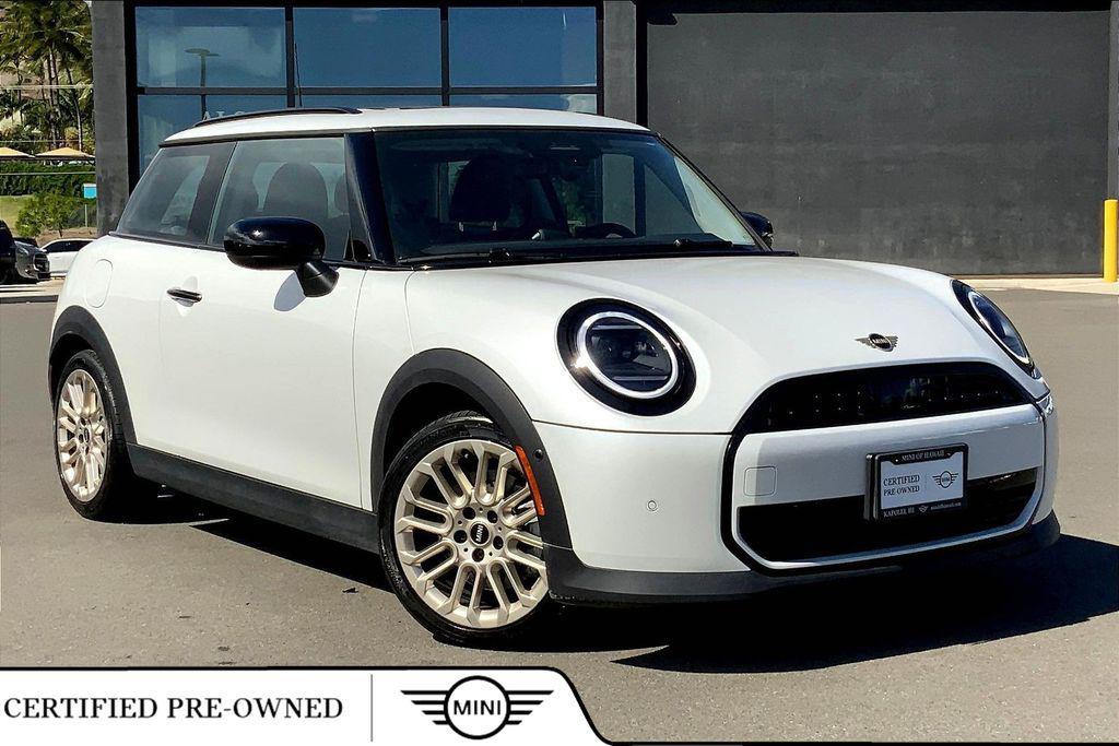 used 2025 MINI Hardtop car, priced at $29,995