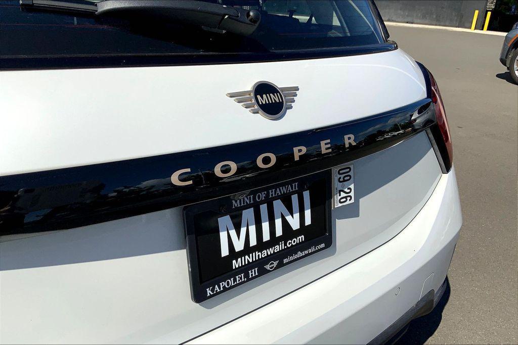 used 2025 MINI Hardtop car, priced at $29,995