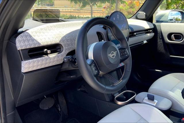 used 2025 MINI Hardtop car, priced at $30,995