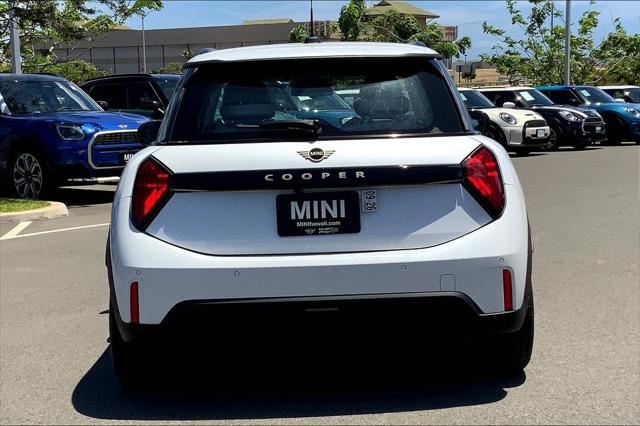 used 2025 MINI Hardtop car, priced at $30,495