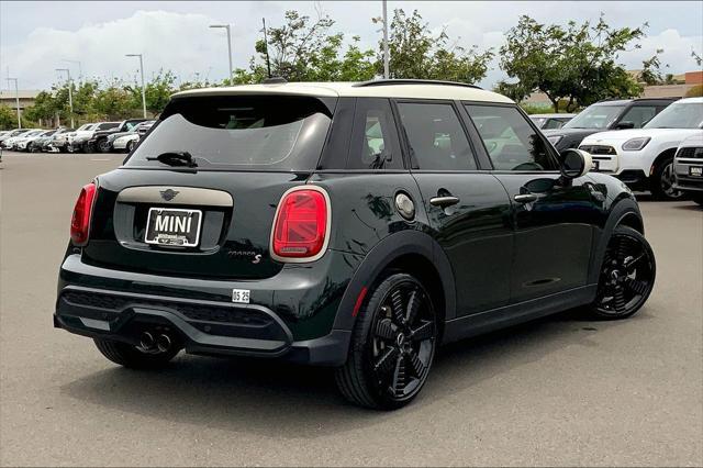 used 2023 MINI Hardtop car, priced at $27,495