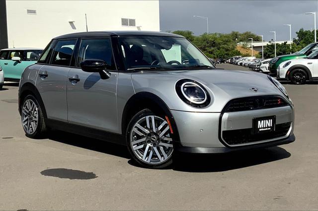 new 2025 MINI Hardtop car, priced at $37,280