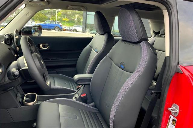 new 2025 MINI Hardtop car, priced at $33,110