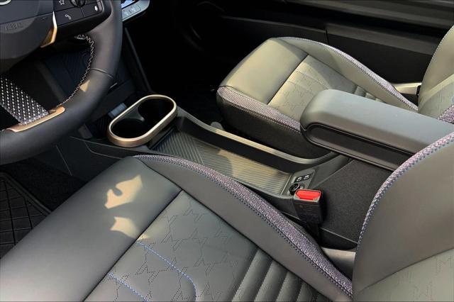 new 2025 MINI Hardtop car, priced at $37,780