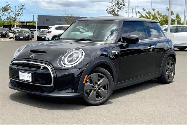 used 2024 MINI Hardtop car, priced at $25,995