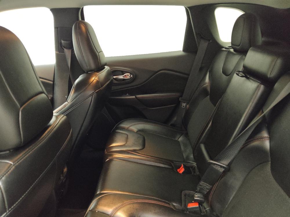 used 2020 Jeep Cherokee car, priced at $20,195