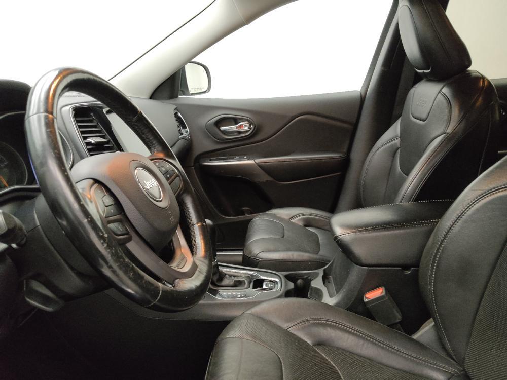 used 2019 Jeep Cherokee car, priced at $16,895