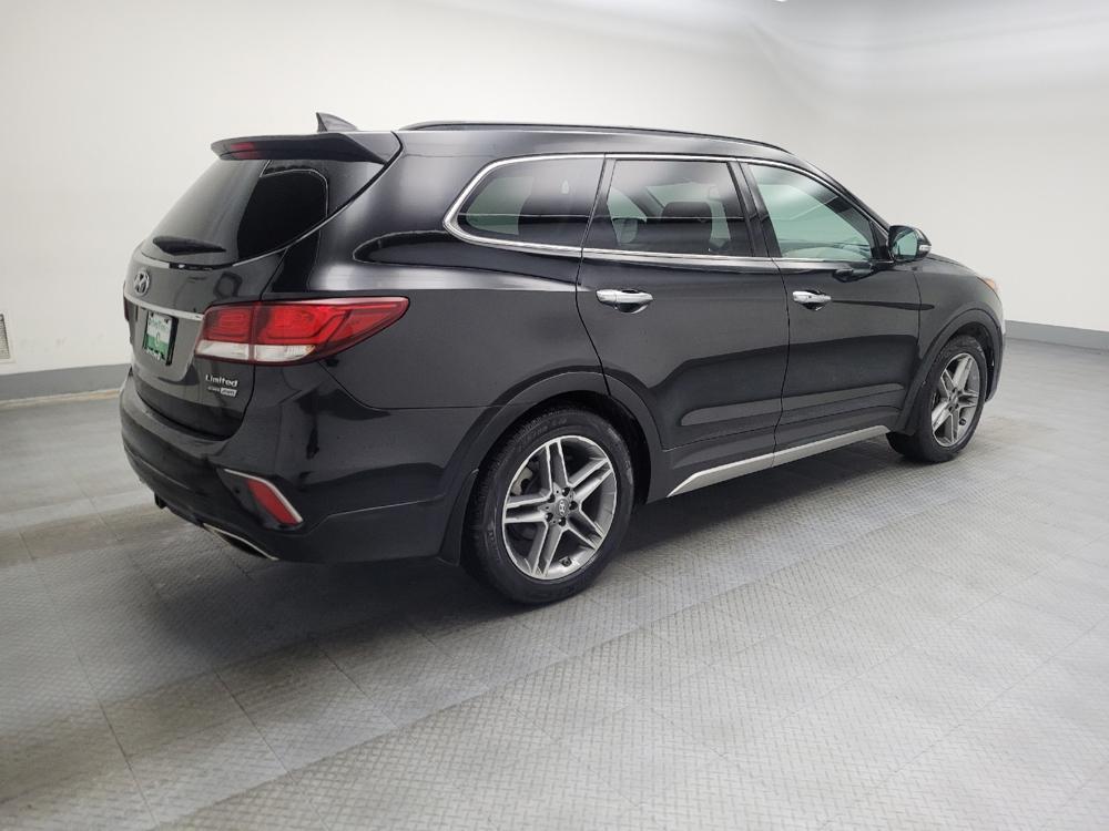 used 2018 Hyundai Santa Fe car, priced at $19,195