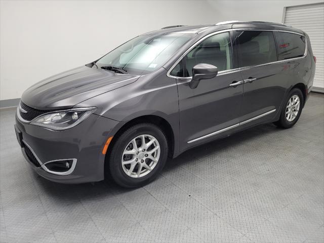 used 2020 Chrysler Pacifica car, priced at $15,495