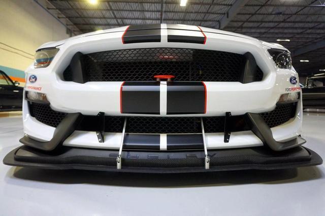 used 2017 Ford Shelby GT350 car