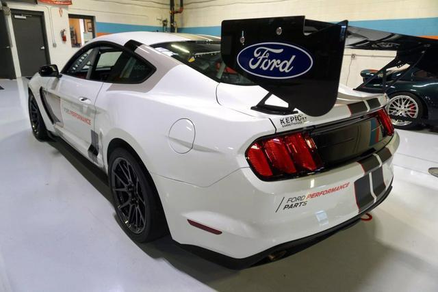 used 2017 Ford Shelby GT350 car