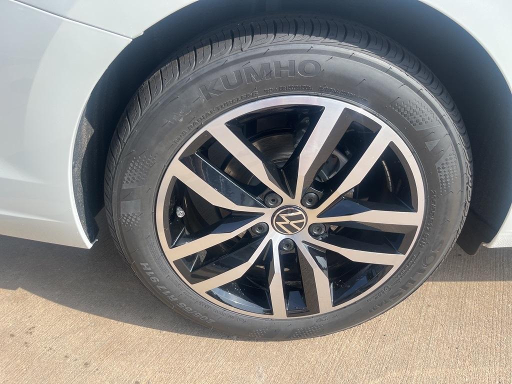 new 2025 Volkswagen Jetta car, priced at $27,714