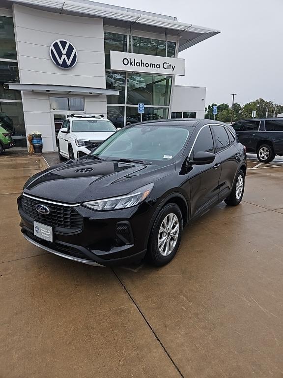 used 2023 Ford Escape car, priced at $19,999