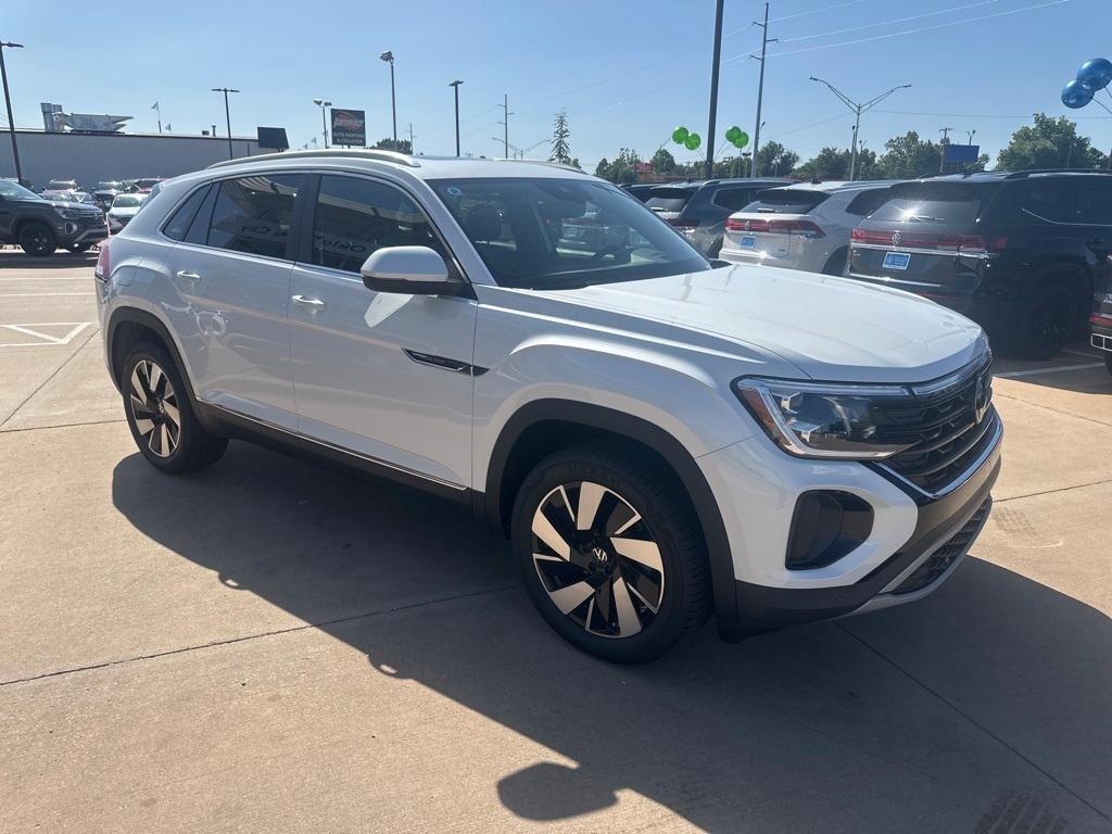 new 2024 Volkswagen Atlas Cross Sport car, priced at $42,613