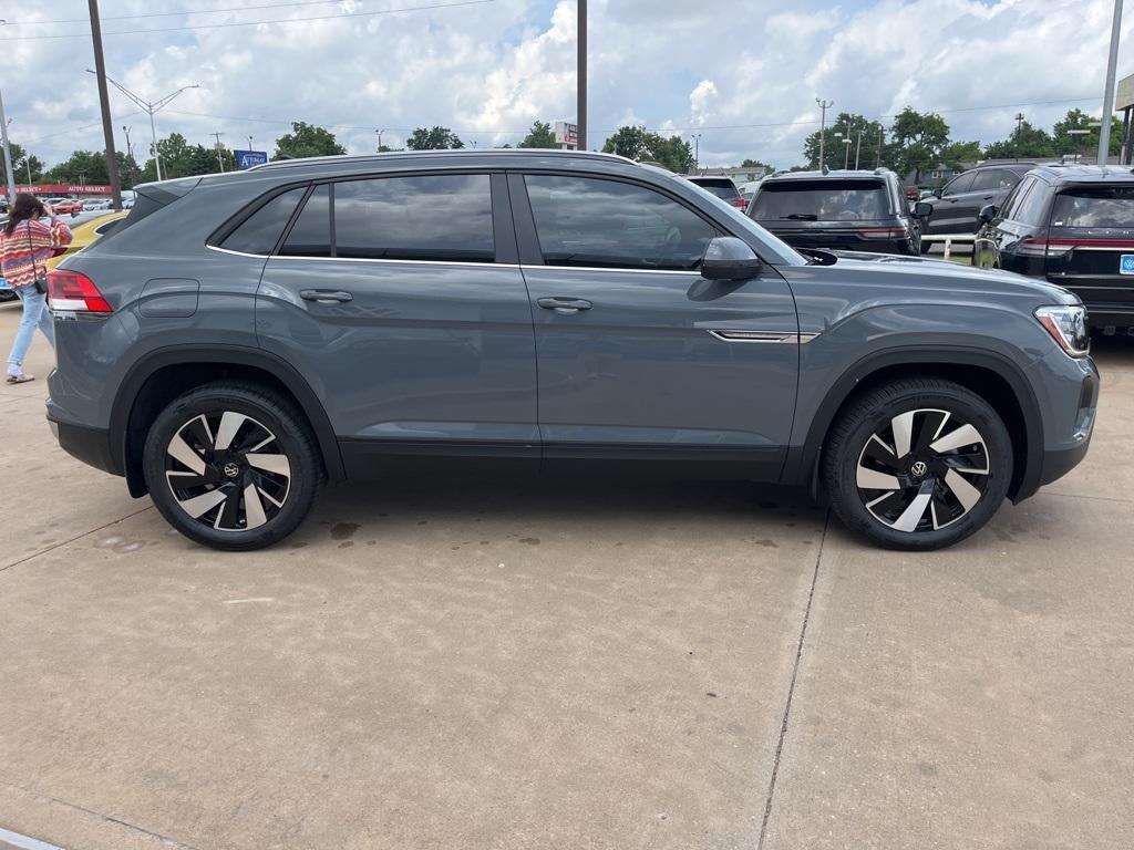 new 2025 Volkswagen Atlas Cross Sport car, priced at $41,907