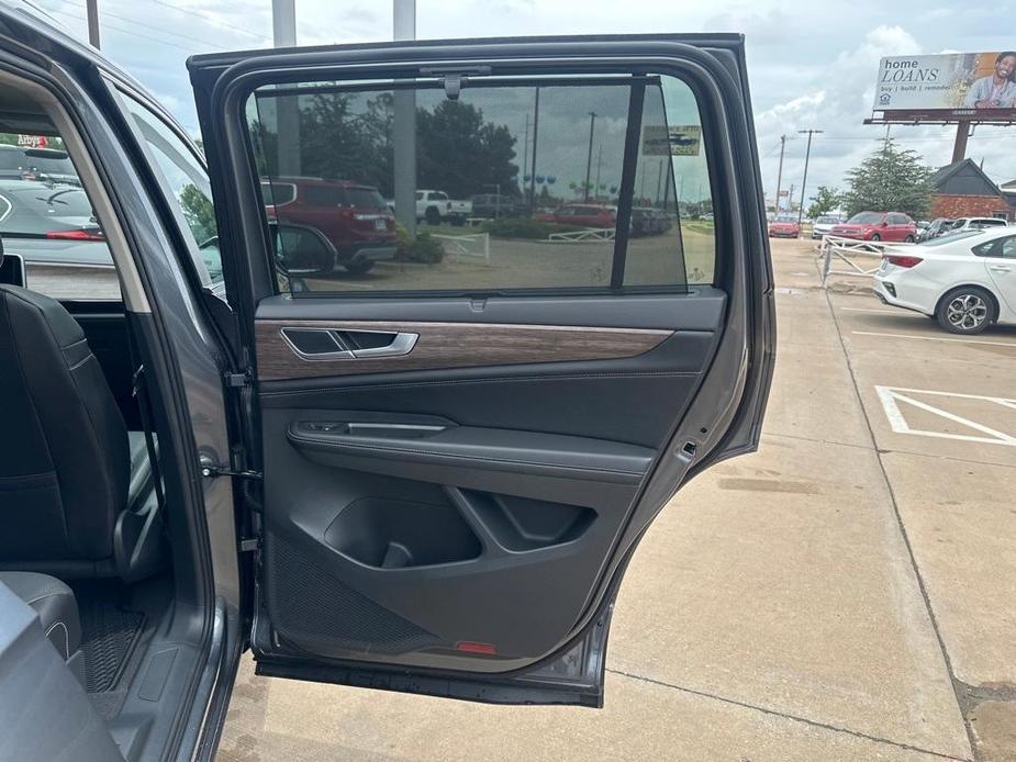 new 2024 Volkswagen Atlas car, priced at $46,459