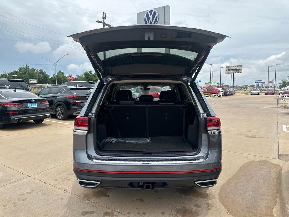 new 2024 Volkswagen Atlas car, priced at $46,459