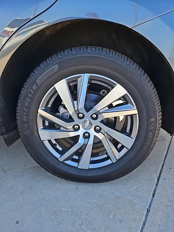 used 2023 Chevrolet Equinox car, priced at $17,245