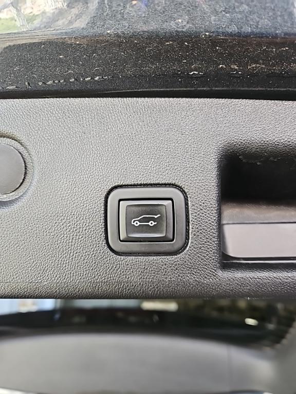 used 2023 Chevrolet Equinox car, priced at $17,245