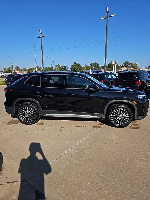 new 2025 Volkswagen Tiguan car, priced at $30,233