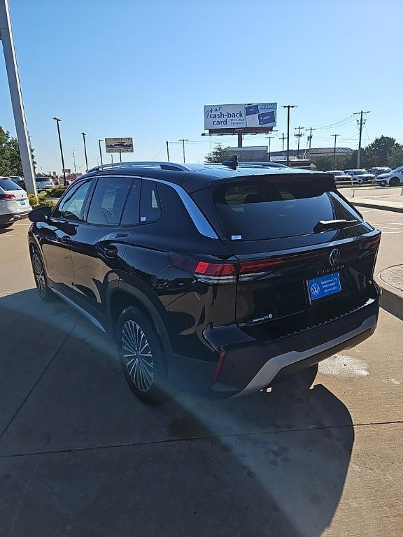 new 2025 Volkswagen Tiguan car, priced at $30,233
