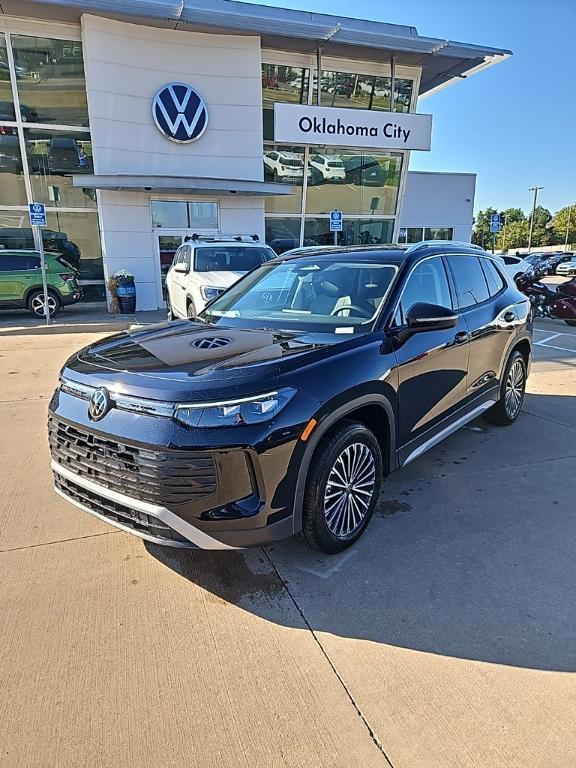 new 2025 Volkswagen Tiguan car, priced at $30,233