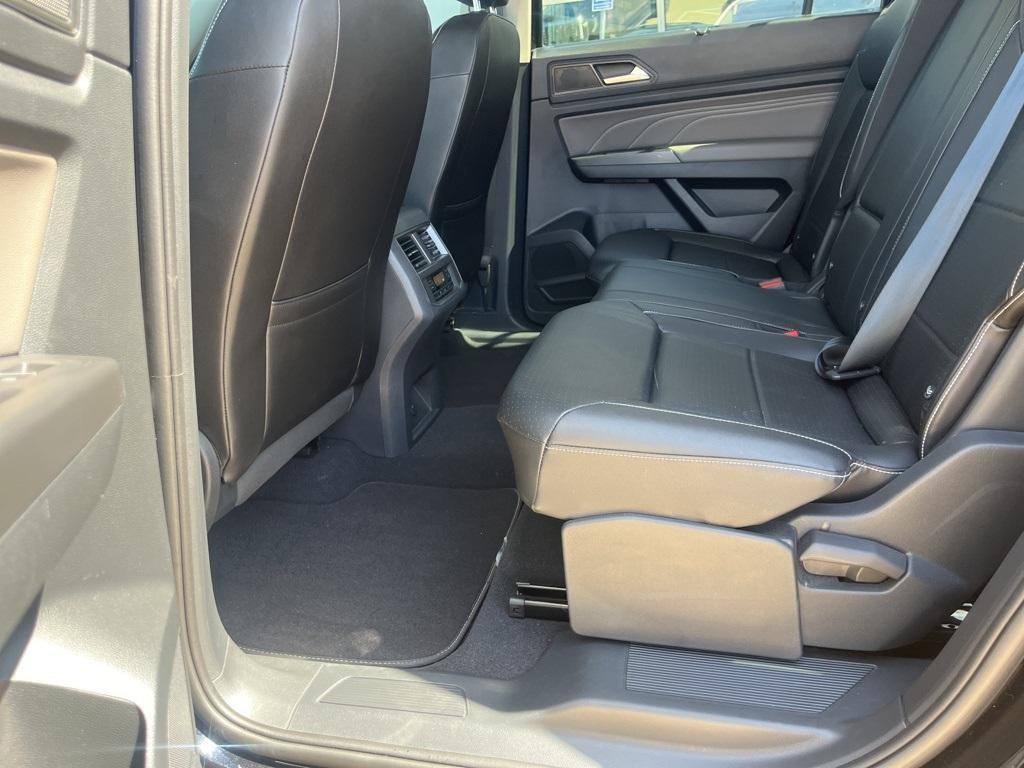 used 2023 Volkswagen Atlas car, priced at $24,999