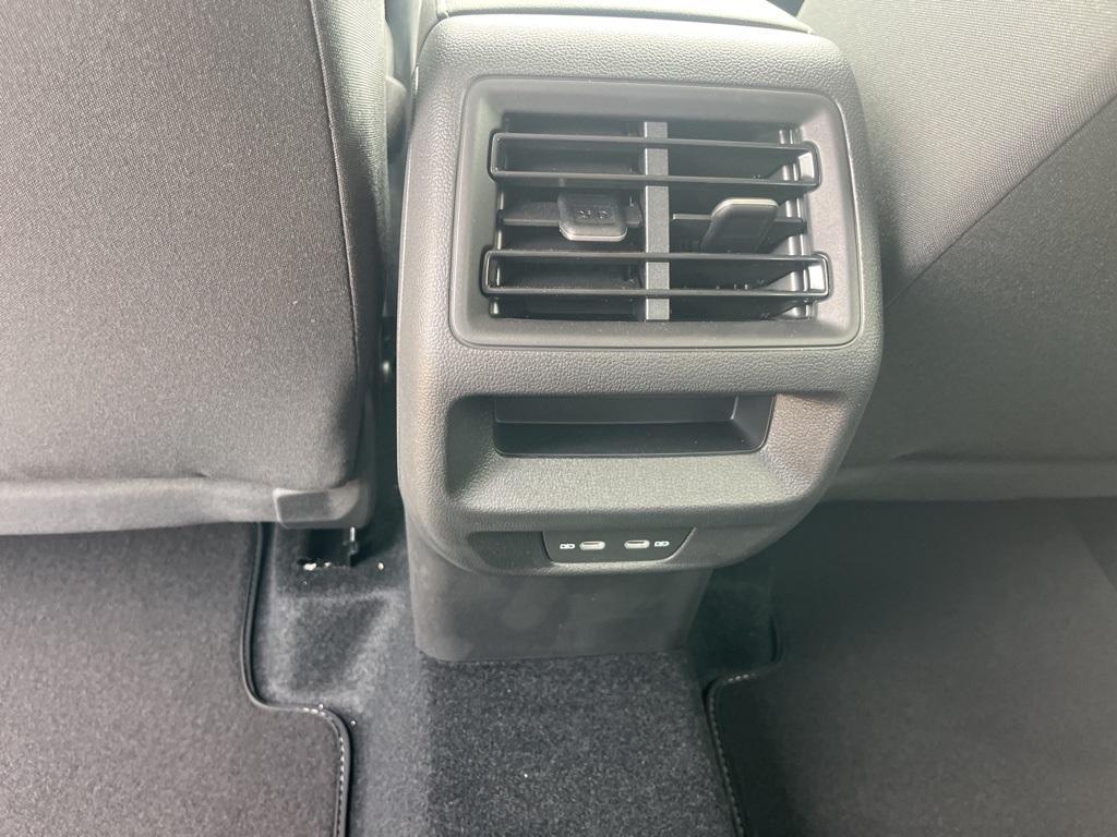 new 2025 Volkswagen Tiguan car, priced at $31,217