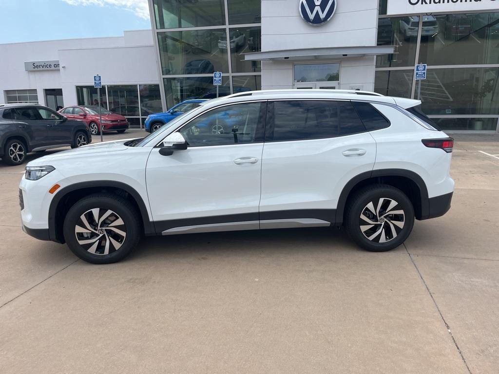 new 2025 Volkswagen Tiguan car, priced at $31,217