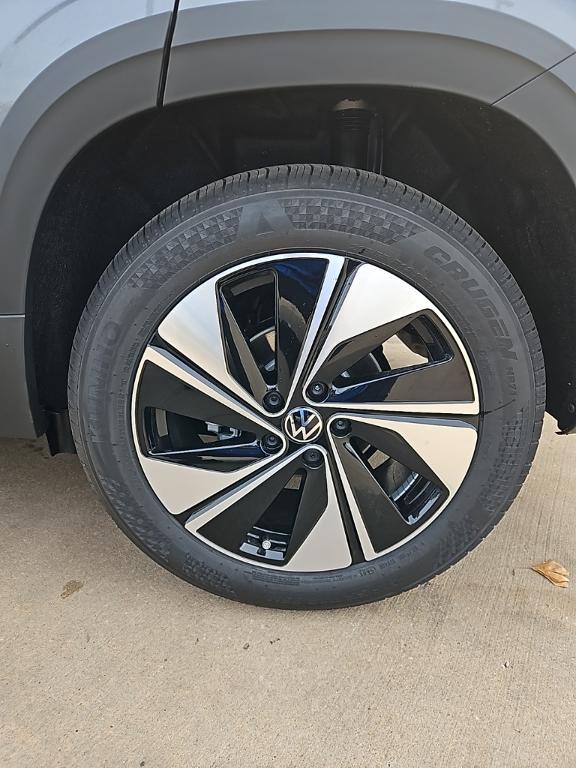 new 2026 Volkswagen Taos car, priced at $32,319