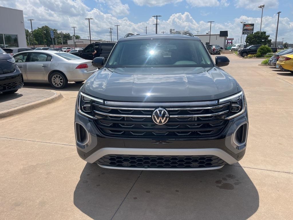 new 2025 Volkswagen Atlas car, priced at $48,691